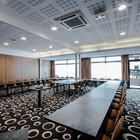 Mercure Port Le Jerzual Hotel